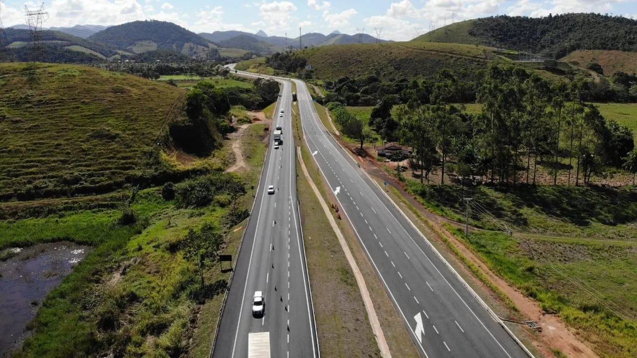 Feriado de Tiradentes deve levar 475 mil veículos à BR-101 no Espírito Santo
