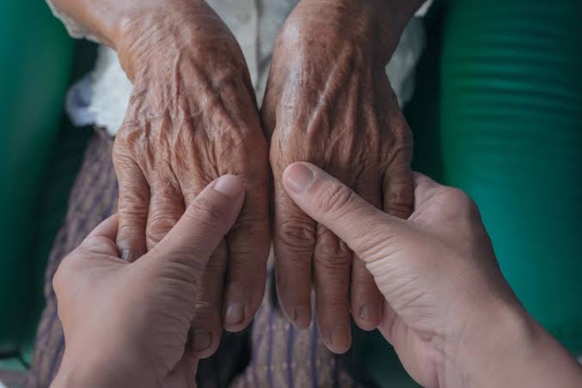 Operação Virtude prende 8 por violência contra idosos no ES