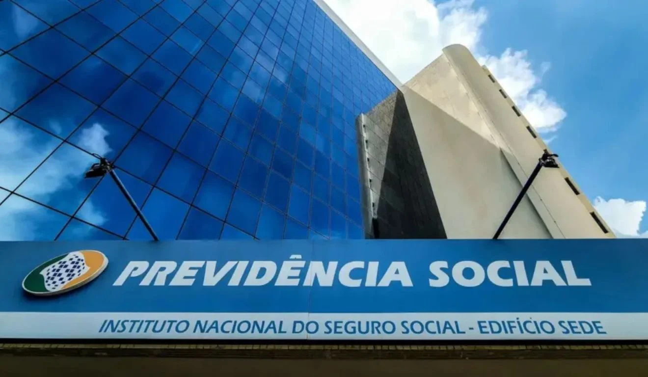 Nova reforma do INSS prevê aposentadoria aos 67 anos